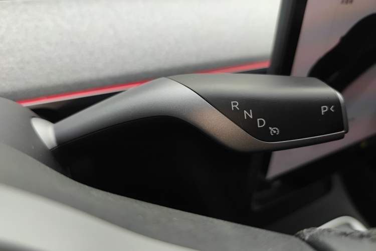 Used Tesla Model Y 2023 Rear-Wheel-Drive Version