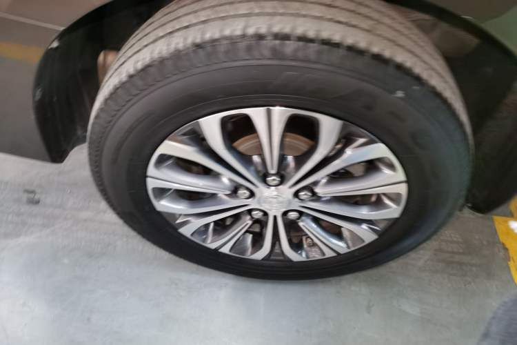 Used Buick GL8 2022 Land Business Class 652T Luxury Model
