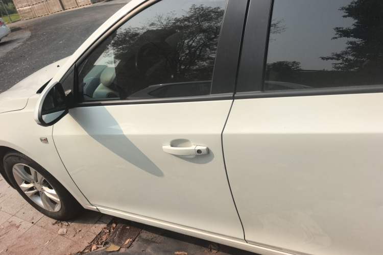 Used Chevrolet Cruze 2015 1.5L Classic SE AT
