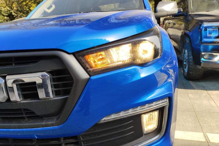 Used Foton Tunland Yutu 2020 2.0T Yutu 9 Diesel 4x4 Enjoyment Edition Long Wheelbase 4F20TC
