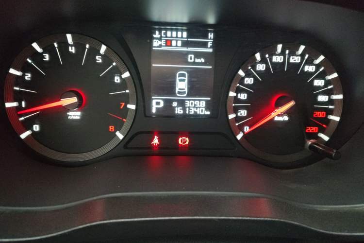 Used GAC Trumpchi GA6 2015 1.8T DCT Elite Model
