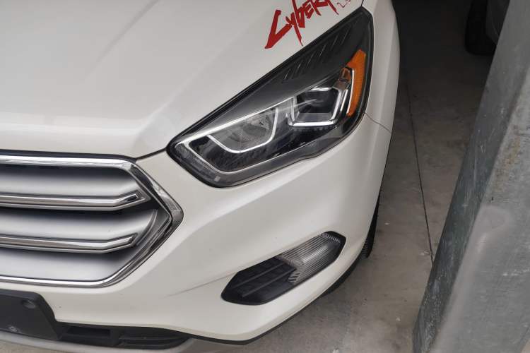 Used Ford Kuga 2018 EcoBoost 180 Two-Wheel-Drive Platinum Edition