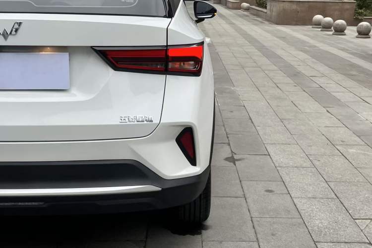 Used Wuling Alvez 2022 1.5L Manual Free-Style Model