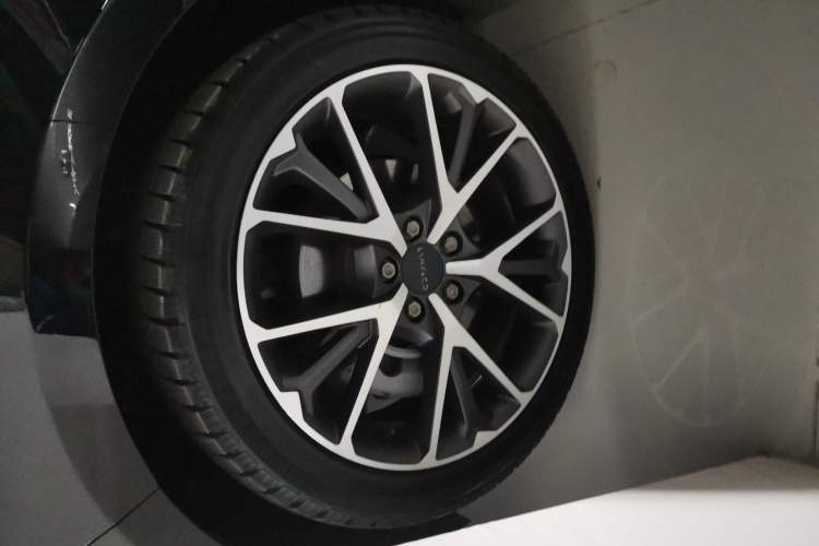 Used Lynk & Co 03 2019 1.5TD DCT JingPro Edition China VI Standard
