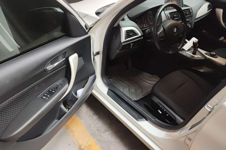 Used BMW 1 Series (Import) 2013 Facelifted 118i Leading Edition
