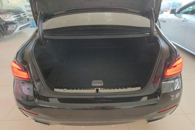 Used BMW 5 Series New Energy 2022 Restyled 535Le M Sport Package
