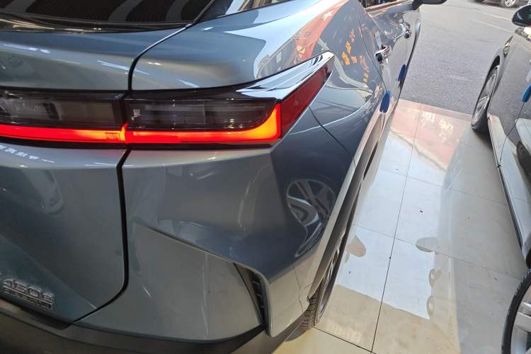 Used Lexus RZ 2023 450e All-Wheel Drive Luxury Edition
