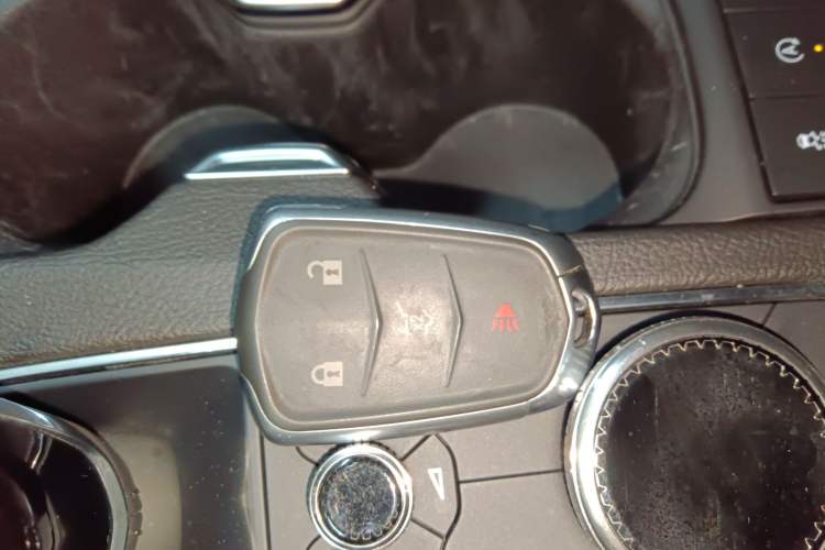 Used Cadillac XT4 2021 28T Two-Wheel Drive Leading Version
