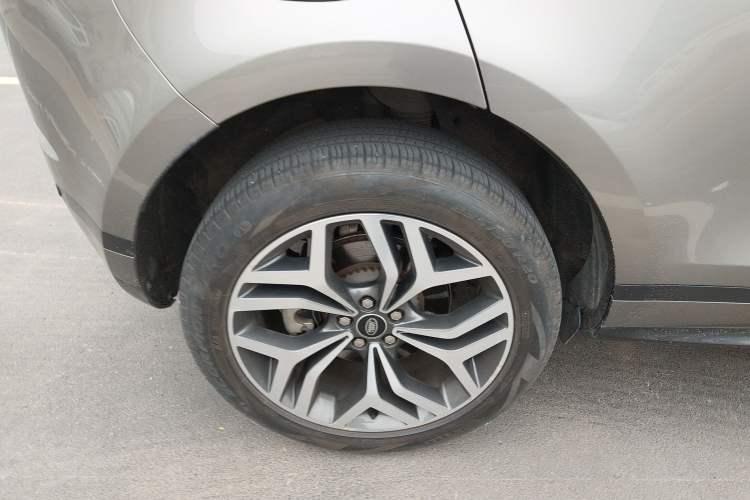 Used Land Rover Range Rover Evoque New Energy 2022 Aurora L P300e Plug-in Hybrid Electric Version
