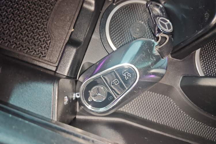 Used Mercedes-Benz E-Class 2025 Facelift E 300 L Fashion Edition
