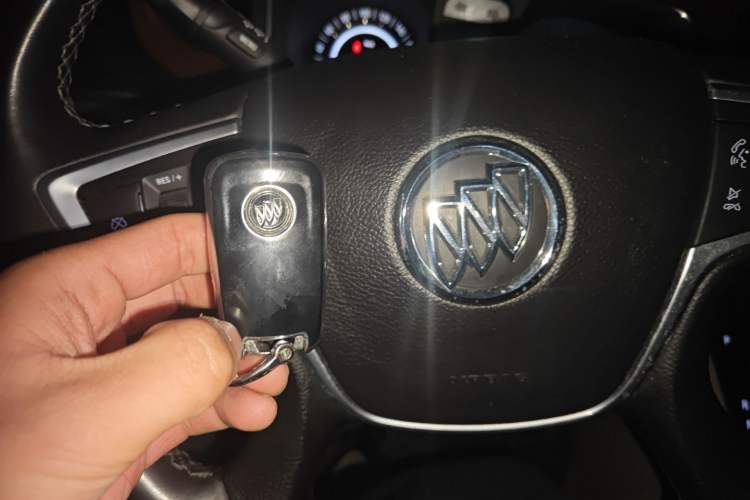 Used Buick GL8 2017 25S Luxury Version China V Standard
