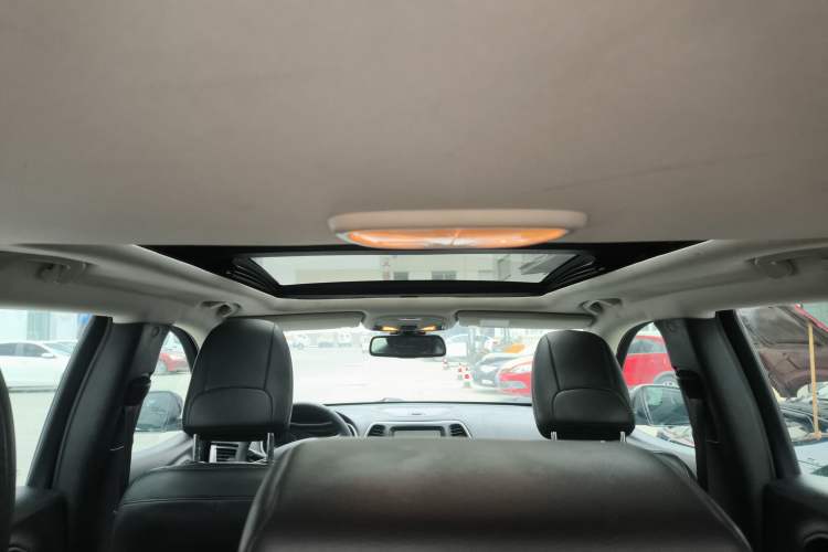 Used  Cherokee 2017 2.0L Superior Edition
