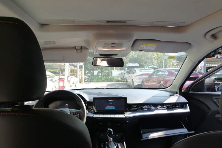 Used MG 5 2021 180 DVVT CVT Youth Luxury Edition
