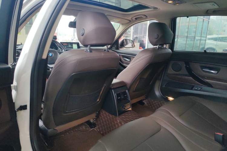 Used BMW 3 Series 2019 320Li Fashion Model
