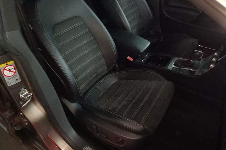 Used Volkswagen FAW-Volkswagen CC 2013 1.8TSI Luxury Model