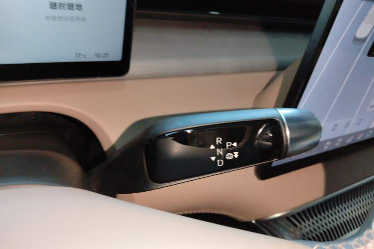 Used XPeng X9 2024 702 Ultra-Long Range Pro
