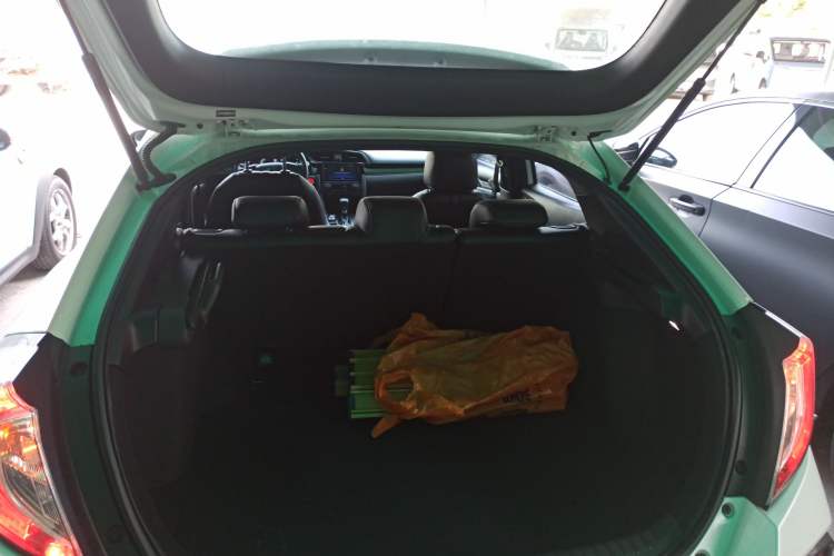 Used Honda Civic 2021 HATCHBACK 220TURBO CVT New Trendsetter