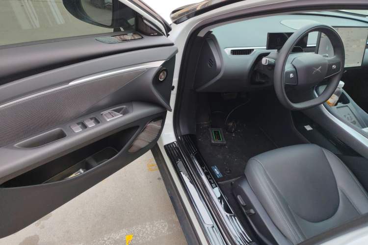 Used XPeng MONA M03 2024 620 with Ultra-Long Range
