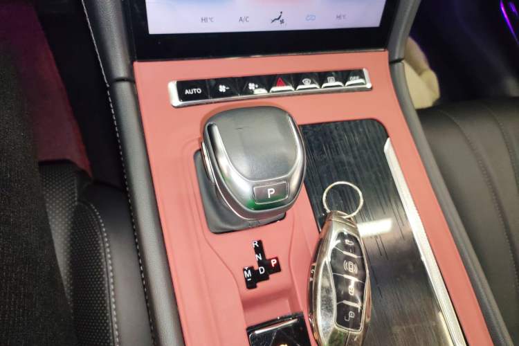 Used Hongqi H5 2023 1.5T DCT Smart Connect Flagship Edition
