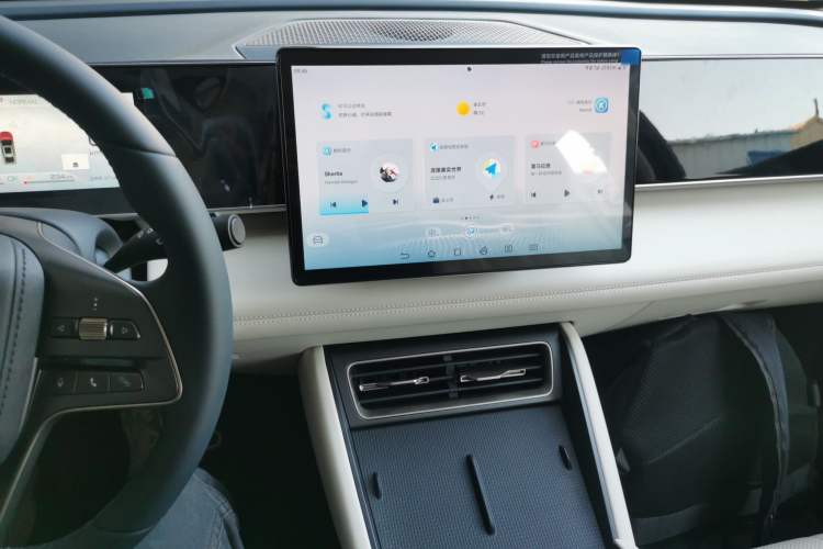 Used BYD Qin L 2024 DM-i 120KM Beyond Model
