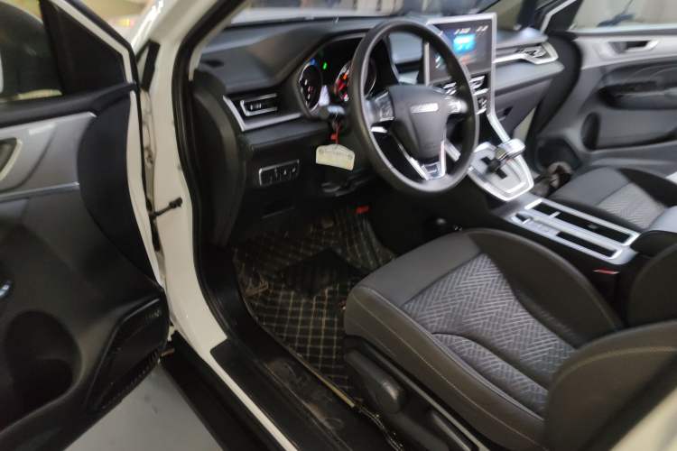 Used Haval M6 2023 PLUS 1.5T DCT Elite Smart Connectivity Model
