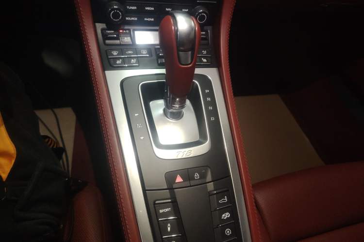 Used Porsche 718 2020 Cayman 2.0T
