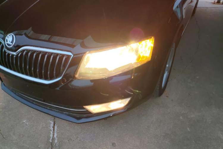 Used Skoda Octavia 2015 1.6L Automatic Yijun Edition
