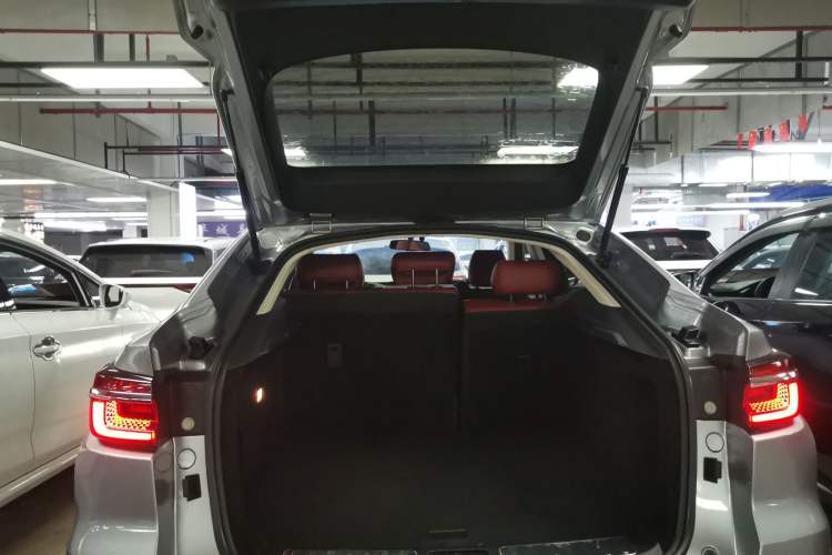 Used Changan CS85 COUPE 2021 1.5T DCT Luxury Edition