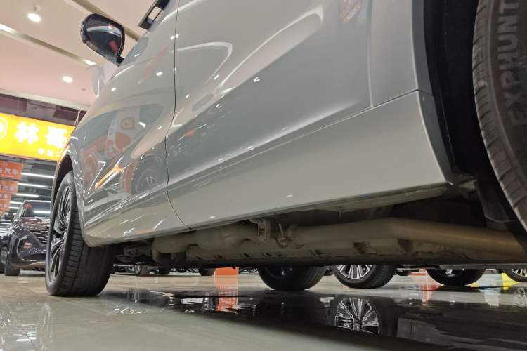 Used Hima AITO M7 2024 1.5T Rear-Drive Plus Version 5 Seats
