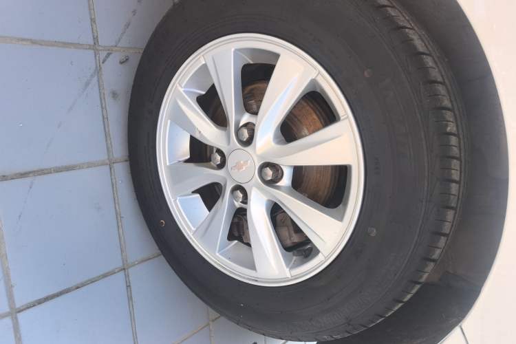 Used Chevrolet Sail 2015 Sail 3 1.5L Manual with Ideal Sunroof Edition