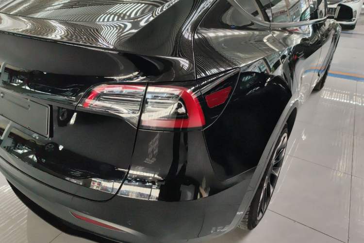 Used Tesla Model Y 2021 Standard Range Rear-Wheel Drive Version
