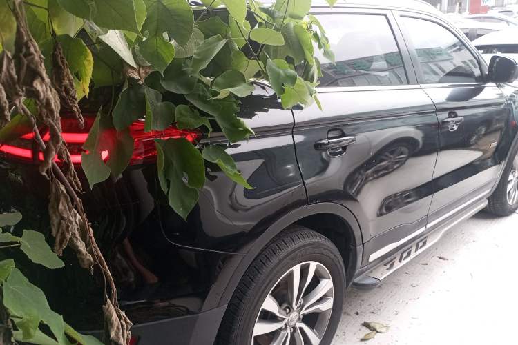 Used Geely Auto Emgrand X7 Sport 2016 1.8TD Automatic ZhiZun Version
