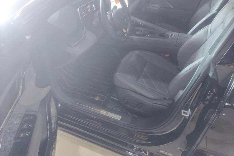 Used Zeekr 001 2023 WE Edition 100 kWh
