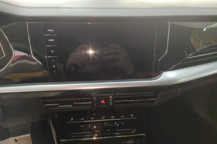 Used Volkswagen Passat 2023 330TSI Luxury Edition
