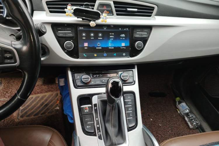 Used Geely Auto Emgrand X7 Sport 2016 1.8TD Automatic ZhiZun Version
