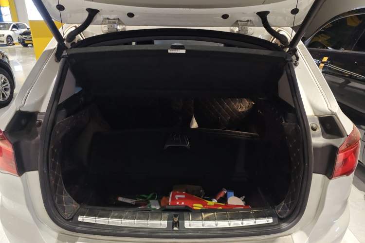 Used BMW X1 2018 sDrive20Li Leading Model
