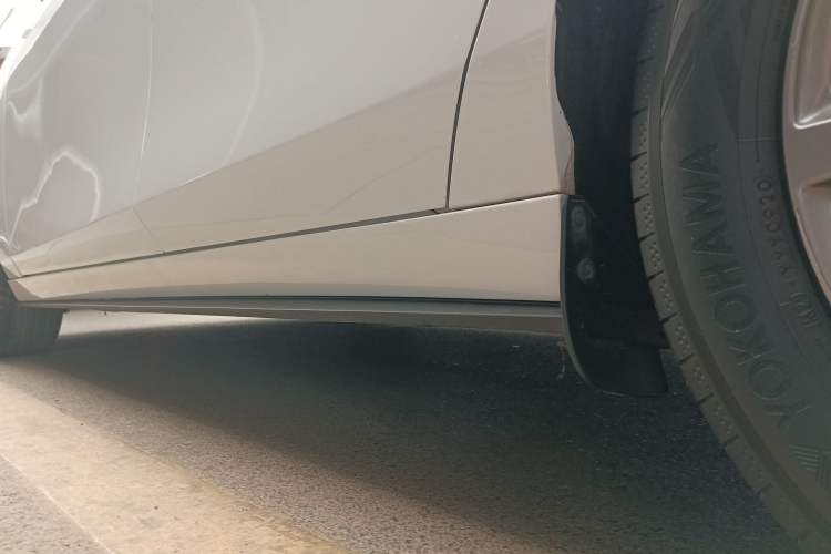 Used Mazda Mazda 3 Axela 2020 1.5L Automatic Luxury Version
