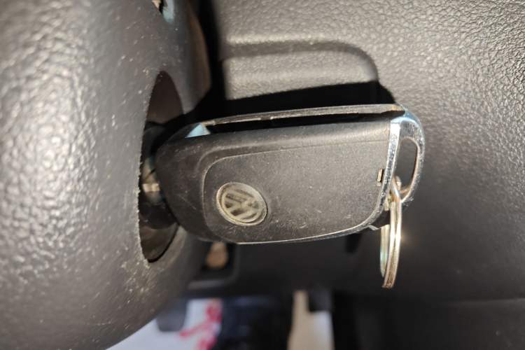 Used Volkswagen Polo 2014 1.4L Manual Fashion Edition
