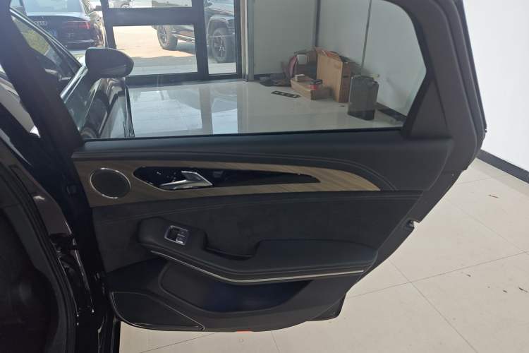 Used Hongqi H9 2020 2.0T Smart Connect Flagship Edition
