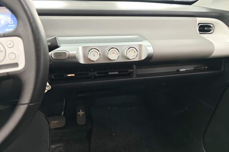 Used Wuling Air ev 2023 - Four Seats - Standard Edition
