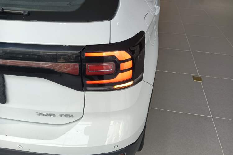 Used Volkswagen Tacqua 2023 200TSI DSG Joy-Connect Edition
