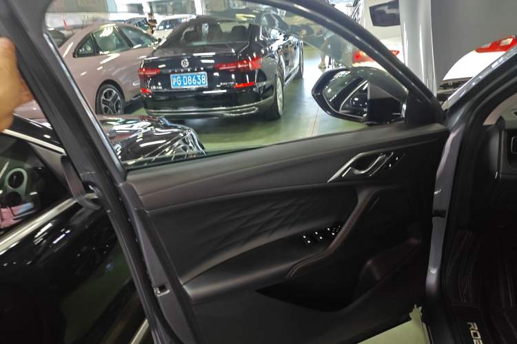 Used Roewe RX5 New Energy 2023 eRX5 Super Hybrid Premium Edition
