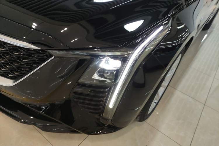 Used Cadillac CT5 2024 28T Luxury Version