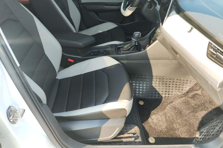 Used Volkswagen Bora 2023 300TSI DSG Prestige Edition
