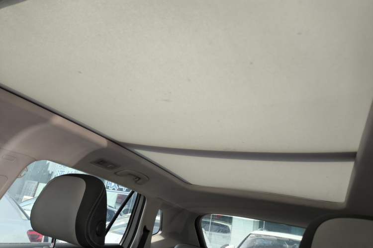 Used Volkswagen Tayron 2023 300TSI Two-Wheel-Drive Luxury Plus Advanced Edition
