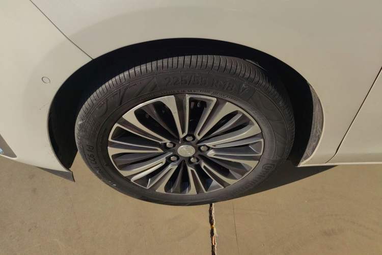 Used Buick GL8 2020 ES Land Cruiser 653T Luxury Model
