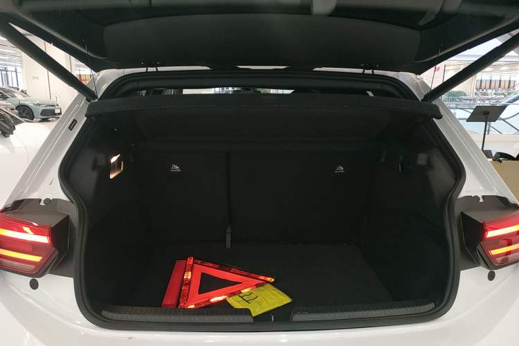 Used Volkswagen ID.3 2025 Smart Edition Ultra-Intelligent Oxygen Version