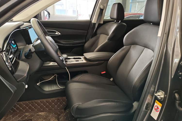 Used Changan X7 PLUS 2024 1.5T Automatic Luxury 7-Seater
