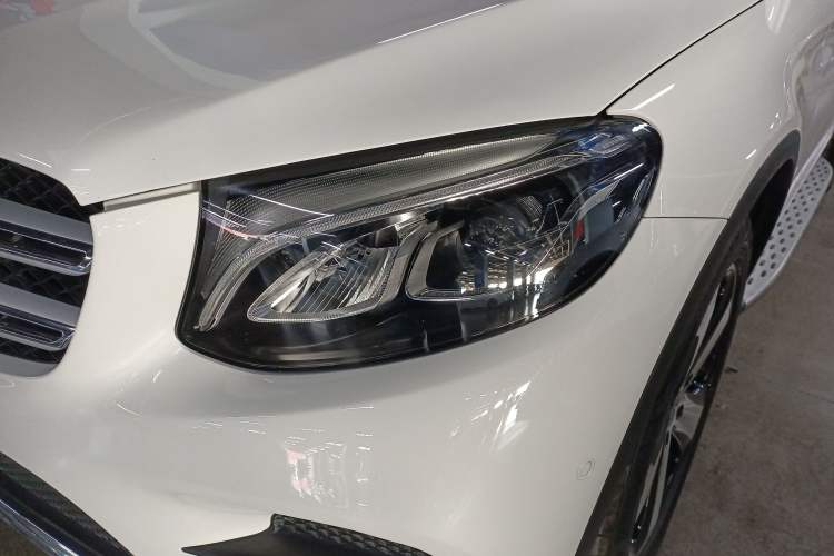 Used Mercedes-Benz GLC 2019 Facelift GLC 260 L 4MATIC Luxury Model
