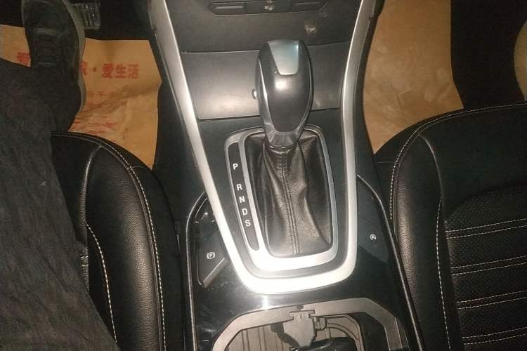 Used Ford Edge 2016 EcoBoost 245 Two-Wheel-Drive Titanium 5-Seater
